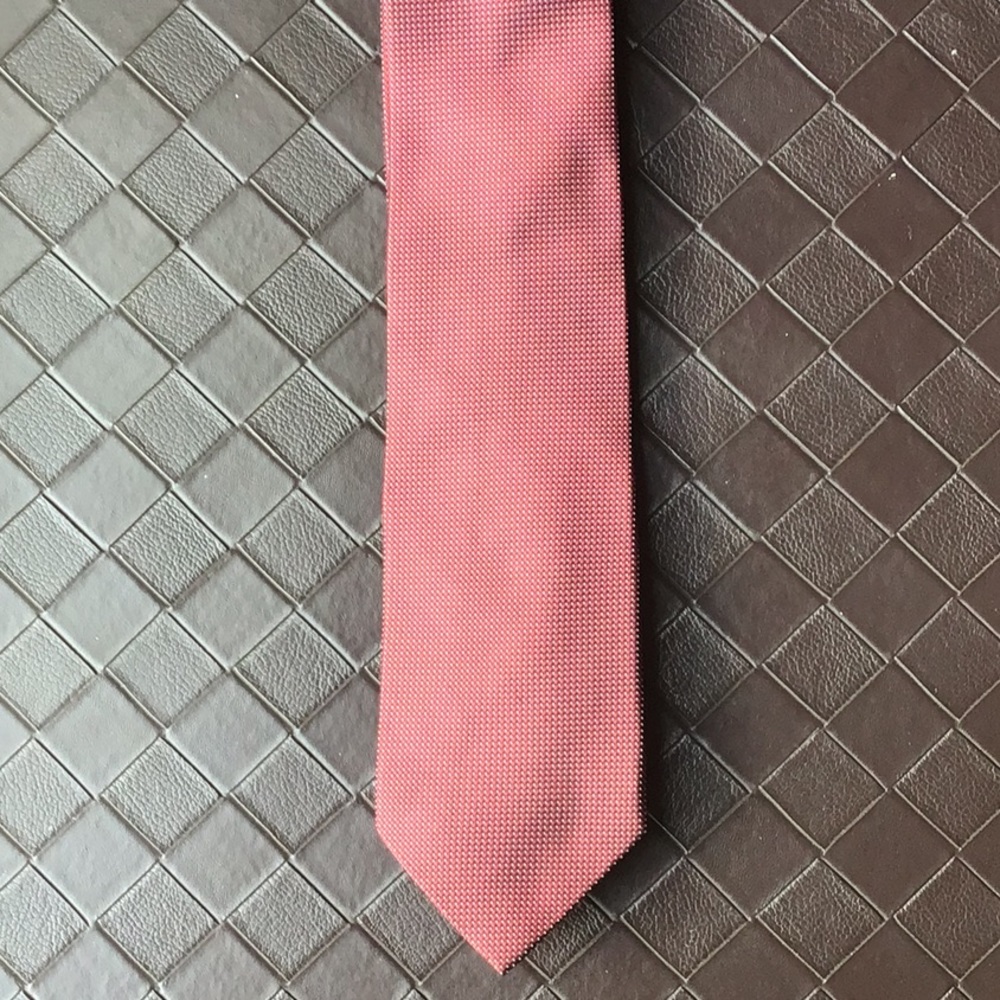 Vintage Ernesto Philadelphia maroon silk tie
